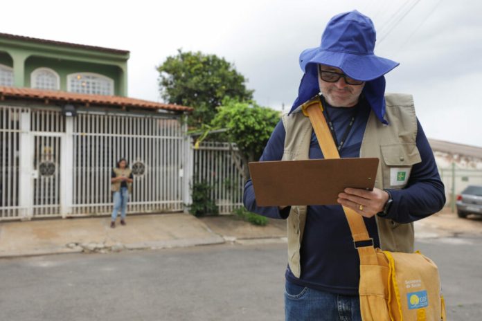 Ação de combate à dengue em Ceilândia tem agentes na rua e fumacê