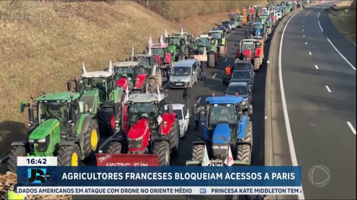 Agricultores franceses bloqueiam acessos a Paris durante protesto - JR 24H
