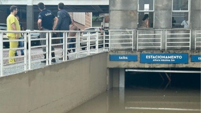 Autoridades confirmam duas mortes no RJ por conta das chuvas; uma mulher está desaparecida - Notícias