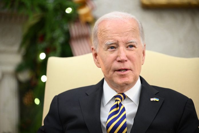 Biden pede ao Congresso aprovação de uma reforma 'dura' para controlar migração