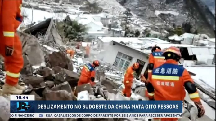 Deslizamento no sudoeste da China deixa 8 mortos e dezenas de desaparecidos - JR 24H