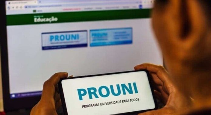 Prazo para inscrição no Prouni termina quinta-feira - Cidades