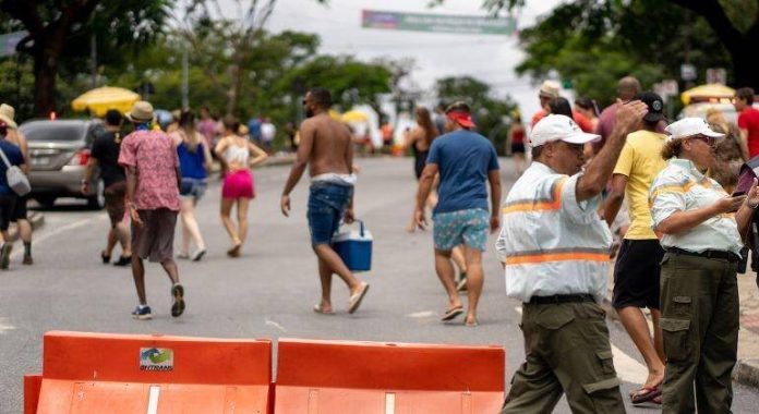 Prefeitura amplia viagens de ônibus para primeiro final de semana de Carnaval em BH