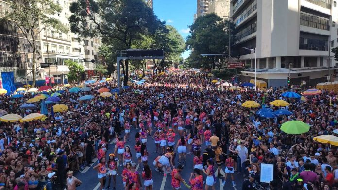 Público do Carnaval de Belo Horizonte cresce 950% em 10 anos