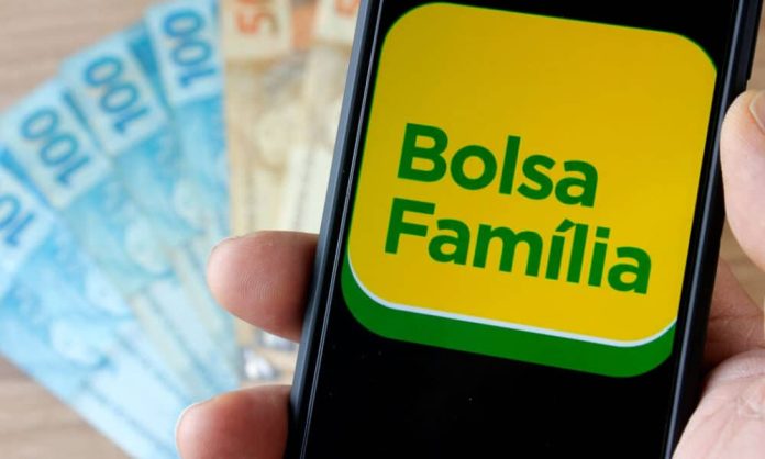 Quando o Bolsa Família cairá na sua conta em janeiro? Confira agora!