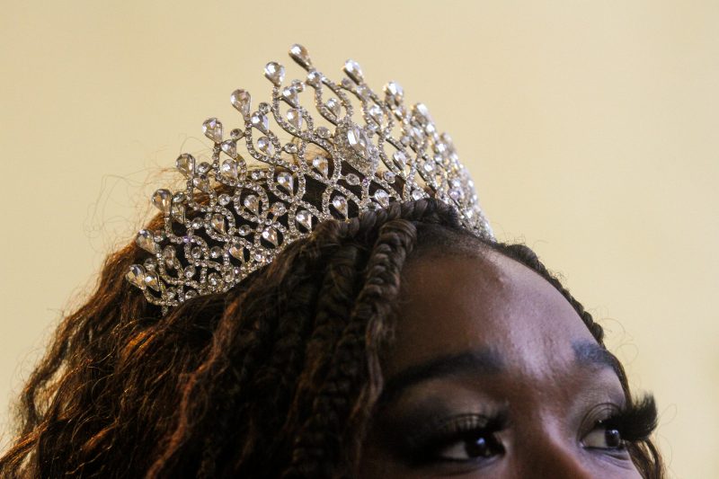 Júlia vive pela primeira vez o Carnaval como rainha &#8211; Foto: Leo Munhoz/ND