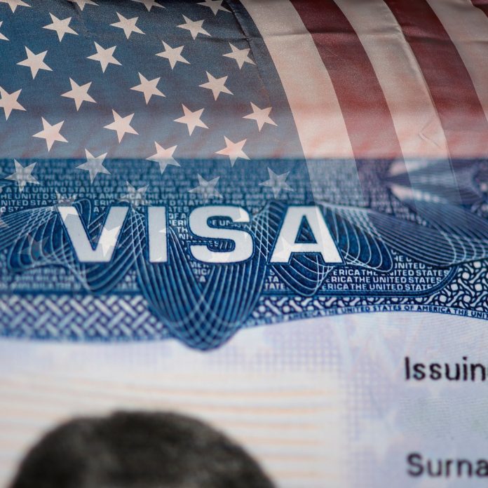 Saiba como renovar o visto para os EUA sem entrevista presencial
