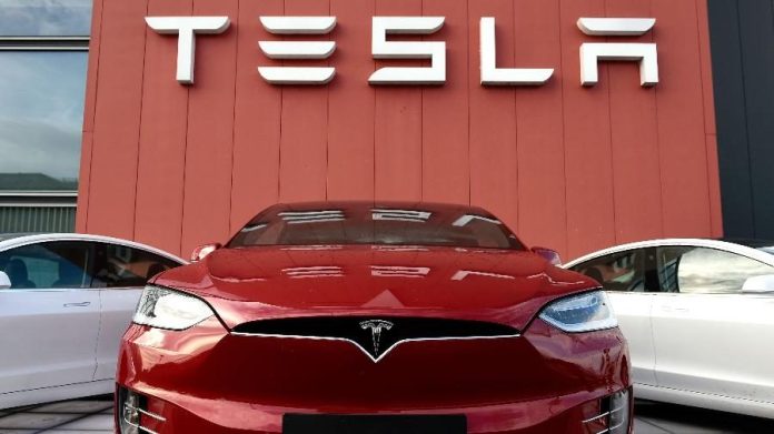 Tesla pretende anunciar um novo veículo elétrico em 2025