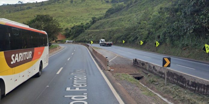 Acidente interdita parcialmente rodovia Fernão Dias em Brumadinho