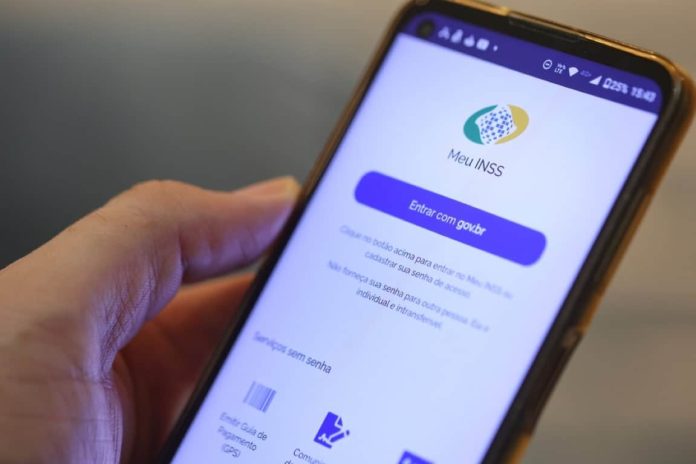 Aposentadoria entre 40 e 50 anos: Regras de transição atualizadas no INSS