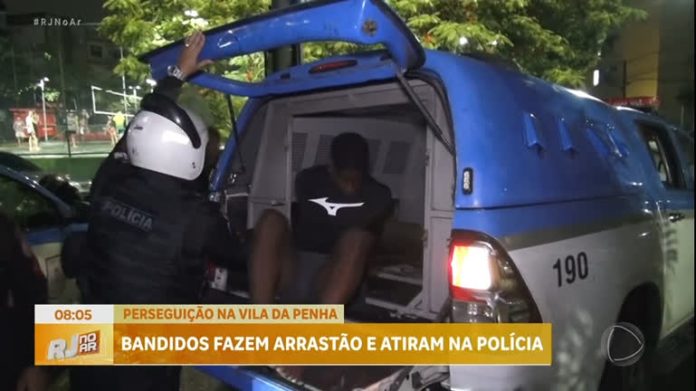 Arrastão na Vila da Penha, na zona norte do Rio, termina com assaltante preso - Rio de Janeiro