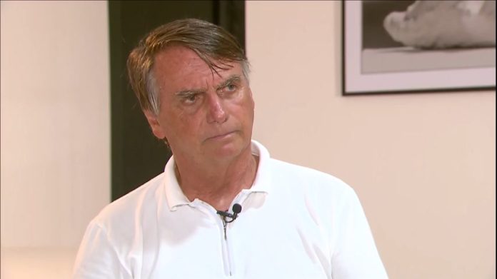 Assista à íntegra da entrevista exclusiva de Jair Bolsonaro ao Jornal da Record - JR 24H