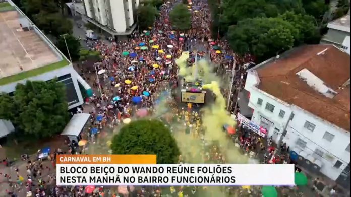 Bloco Beiço do Wando celebra diversidade e lota região centro-sul de BH