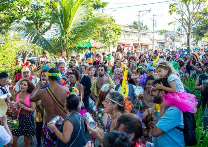 Bloco Não Tem Água na Moringa faz Cortejo de Carnaval nesta quarta-feira de Cinzas, em Búzios