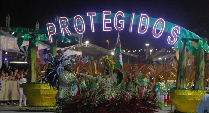 Carnaval NDTV: Protegidos da Princesa desfila em meio a apreensão e aplausos na Nego Quirido - Cidades