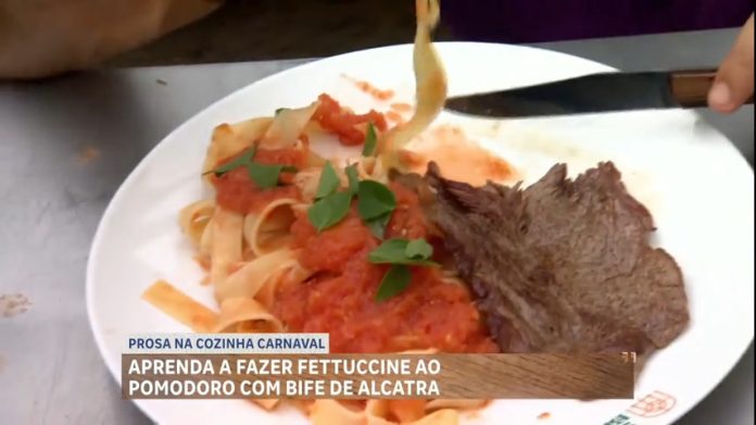 Chef ensina receita de fettuccine ao molho pomodoro com filé de alcatra