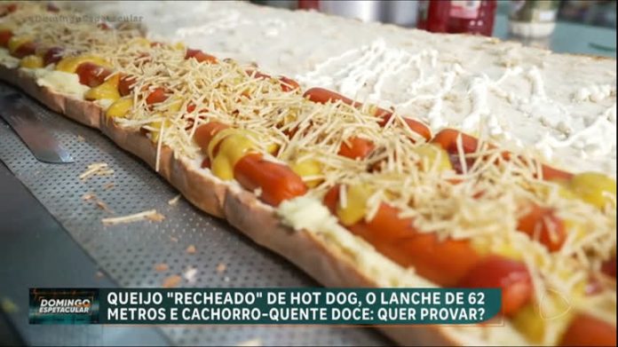 Comendo Por Aí : Hot dog de 62 metros de comprimento leva mais de 8 mil salsichas - Domingo Espetacular