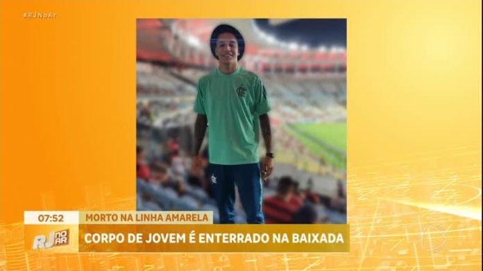 Corpo de jovem morto em arrastão na Linha Amarela é enterrado na Baixada Fluminense - Rio de Janeiro