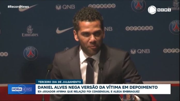 Daniel Alves nega versão da vítima em depoimento - Notícias