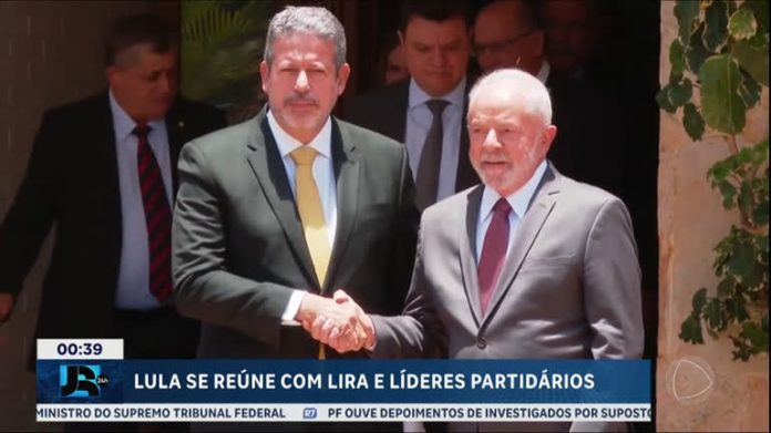 Em busca de reaproximação com o Congresso, Lula se reúne com Lira e líderes partidários no Alvorada - JR 24H