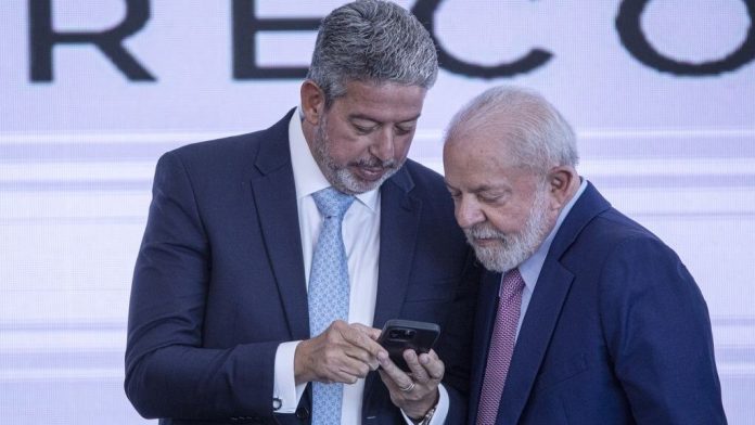 Em gesto de aproximação, Lula recebe Lira e líderes da Câmara no Palácio da Alvorada - Notícias