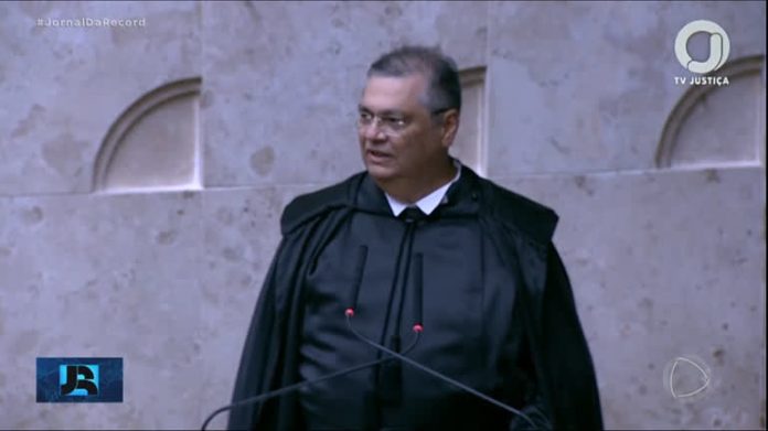 Flávio Dino toma posse como ministro no Supremo Tribunal Federal - Notícias