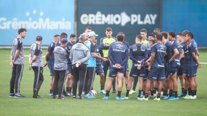 Grêmio passa por reajuste na folha salarial dos atletas; entenda