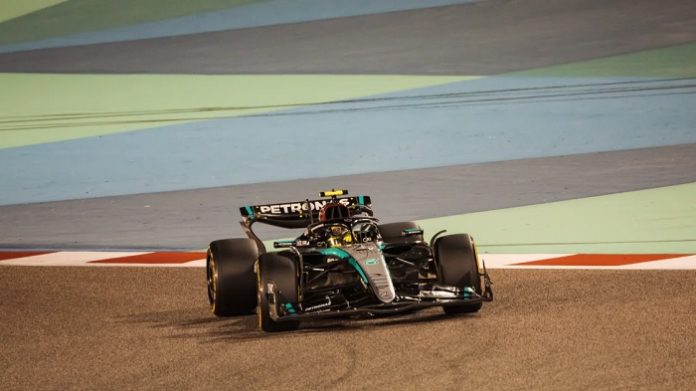 Hamilton e Russell dão veredicto sobre pré-temporada da Mercedes