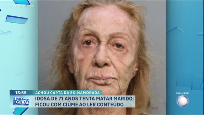 Idosa tenta matar o marido após encontrar cartão postal de ex-namorada - RecordTV