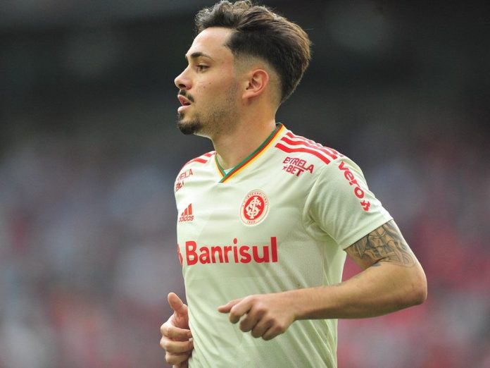 Internacional bate o martelo sobre à venda de Maurício ao Palmeiras