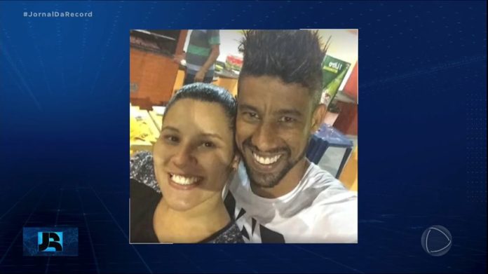 Irmã de ex-jogador do Flamengo é suspeita de vender ingressos falsos para a Sapucaí - Notícias