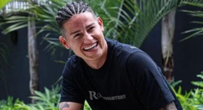 James Rodríguez sai do São Paulo com sorriso e novo look - Esportes