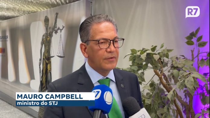 Ministro do STJ comenta lei de improbidade administrativa em lançamento de livro - Notícias