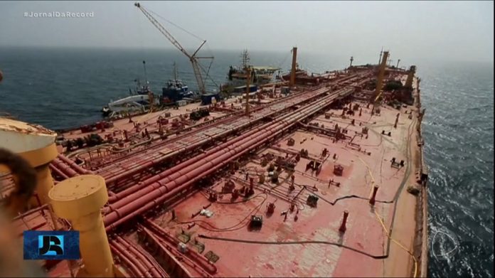Navio que transportava milho do Brasil para o Irã é atacado por mísseis no mar Vermelho - Notícias