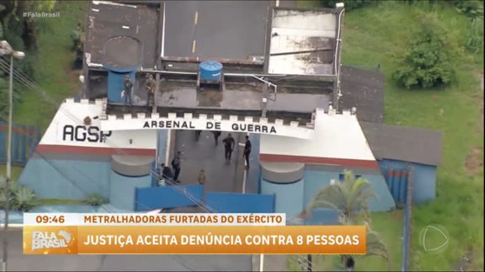 Oito envolvidos no furto de metralhadoras de quartel do Exército se tornam réus - RecordTV