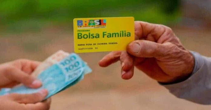 Pix de R$ 800 confirmado para titulares do NIS 1,2,3,4,5,6,7,8,9 e 0 do Bolsa Família