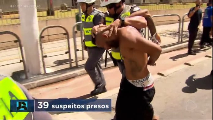 Polícia de SP prende 39 pessoas por crimes contra foliões durante o Carnaval - Notícias