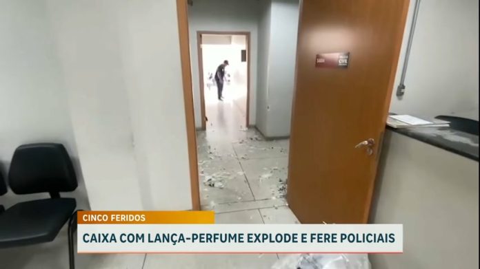 Policiais civis ficam feridos após explosão de caixa com frascos de lança-perfume em BH