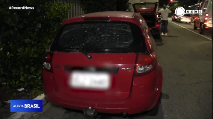 Policial de folga reage a assalto e troca tiros com criminosos na zona sul de São Paulo - Notícias