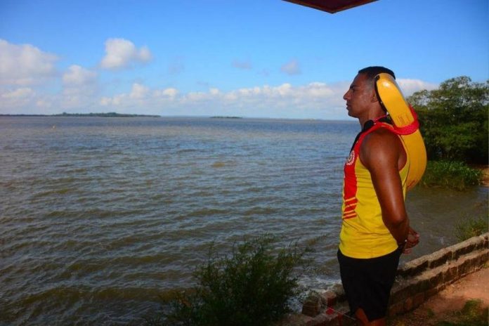 Praia do Belém Novo é opção para quem busca natureza e tranquilidade em Porto Alegre