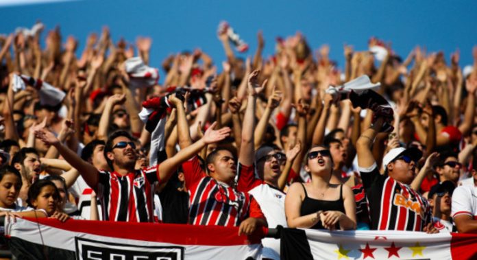 São Paulo faz história e aplica a maior goleada sobre o Santos - Futebol