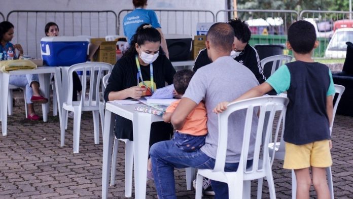 Secretaria de Saúde do DF vacinou 22 mil crianças contra a dengue em menos de um mês - Notícias