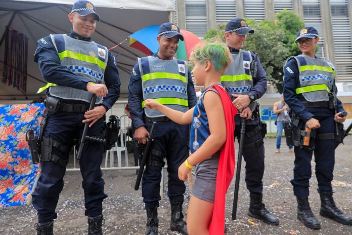 Segunda noite de Carnaval termina sem ocorrências graves