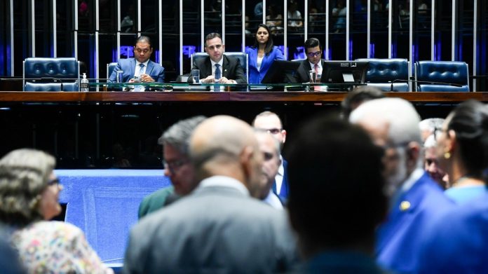 Senadores podem decidir sobre fim das saídas temporárias nesta terça; confira pauta do plenário - Notícias