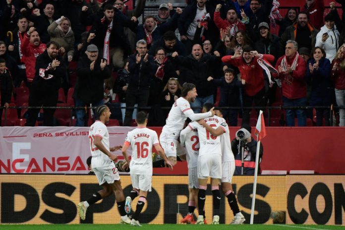 Sevilla marca cedo, bate o Atlético de Madrid e ganha fôlego contra o rebaixamento :: ogol.com.br