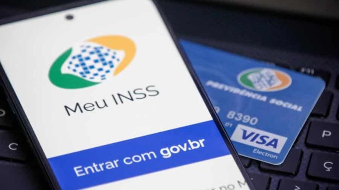 Tabela atualizada com valores de contribuição do INSS em 2024: Veja como calcular