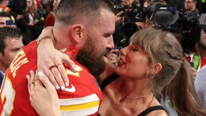 Taylor Swift celebra a vitória do namorado Travis Kelce no Super Bowl LVIII