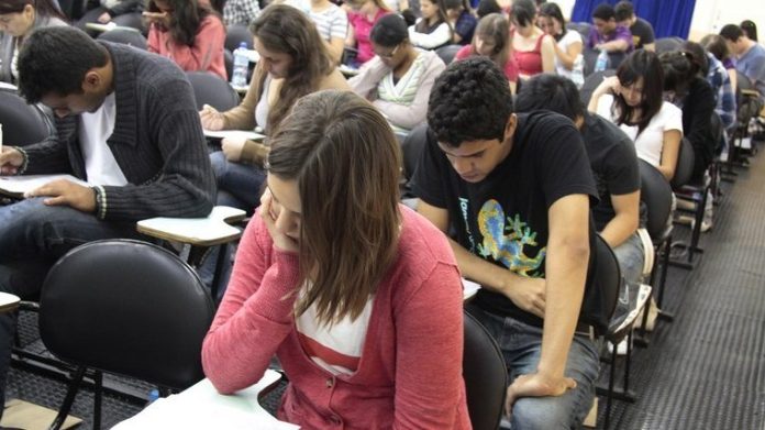 Termina nesta sexta prazo para se inscrever no 'Enem dos concursos', que oferece 6,6 mil vagas - Notícias