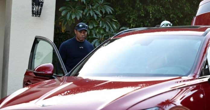 Tiger Woods abandona torneio Genesis Invitational na segunda rodada