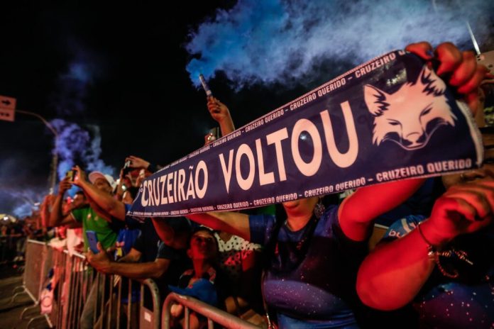 Torcida do Cruzeiro recebe presente que não vinha desde 2019